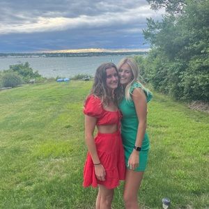 Meet your Posher, Ella